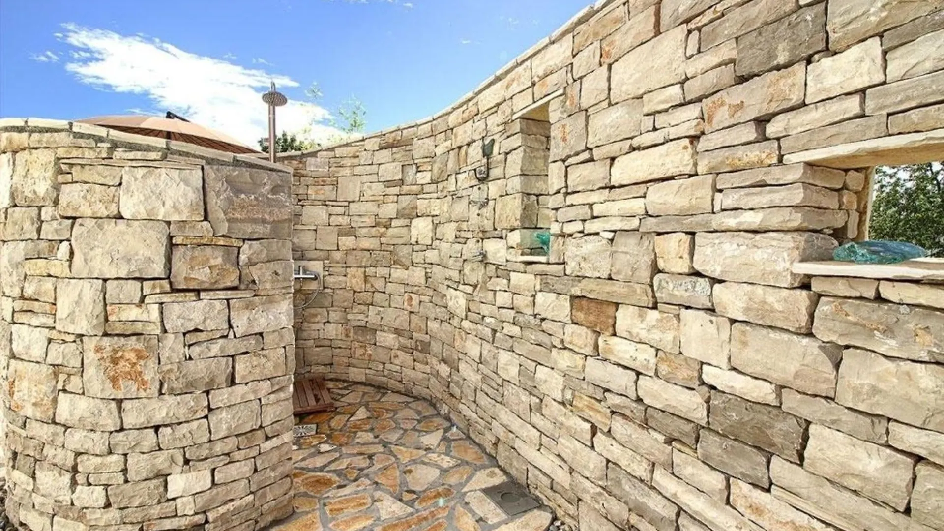 Ferienhaus Mit Privatpool Fuer 6 Personen Ca 130 Qm In Kanfanar, Istrien Binnenland Von Istrien 0*, Kanfanar